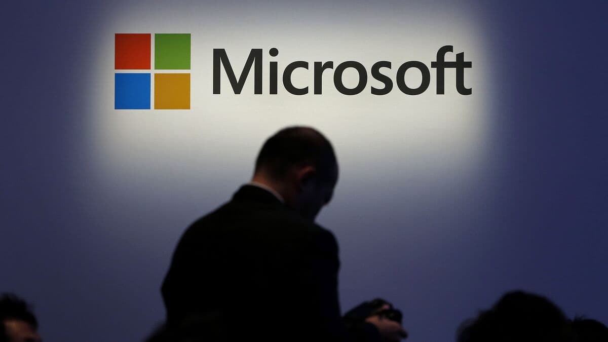 Microsoft CEO Nadella on How AI Can Change Workflows (Video)