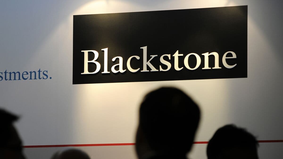 Blackstone’s $83 Billion BCRED Is Selling New Private Credit CLO