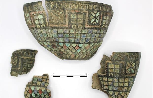 İspanya'da Hadrianus Duvarı'nı Betimleyen Kase Bulundu