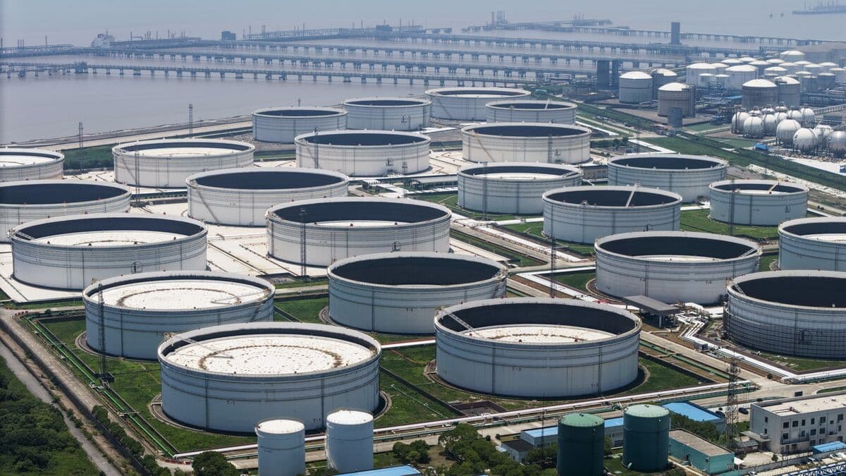 US Oil Sanctions Push Beijing to Test Washington’s Limits