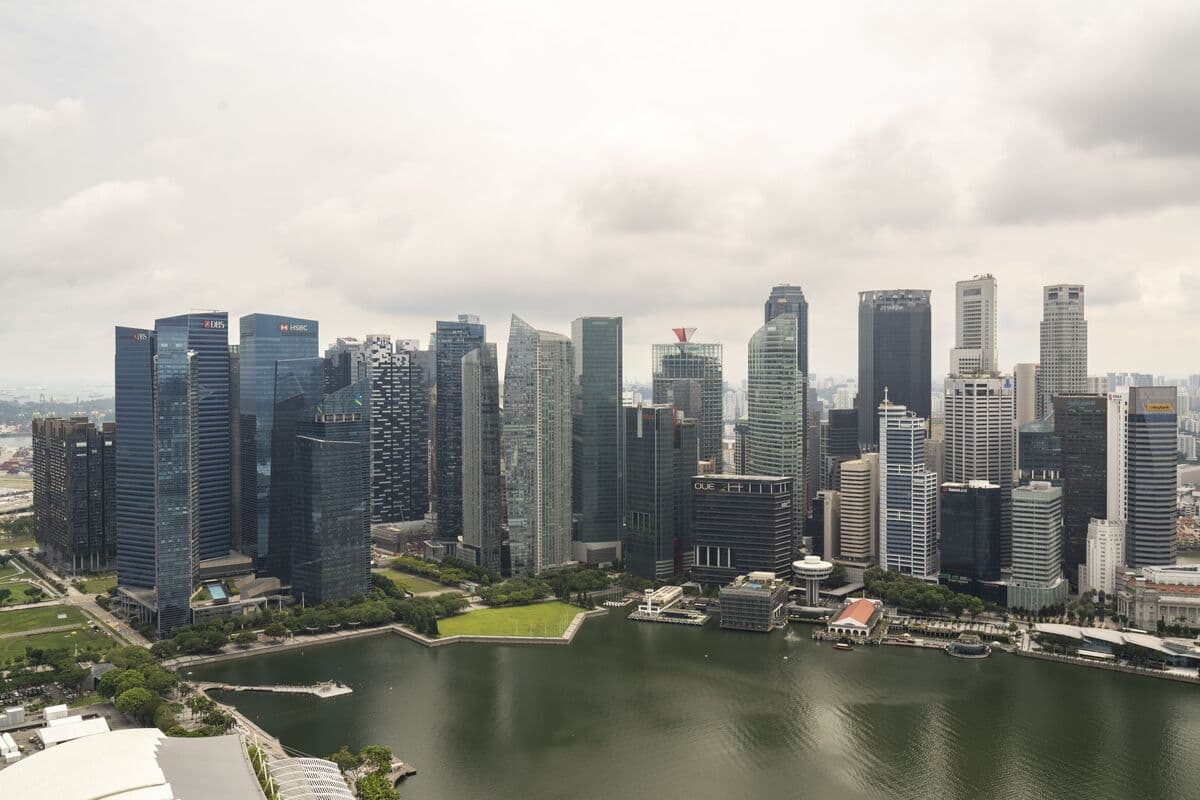 Singapore’s Family-Run Firms Lack Pay Transparency, Study Shows