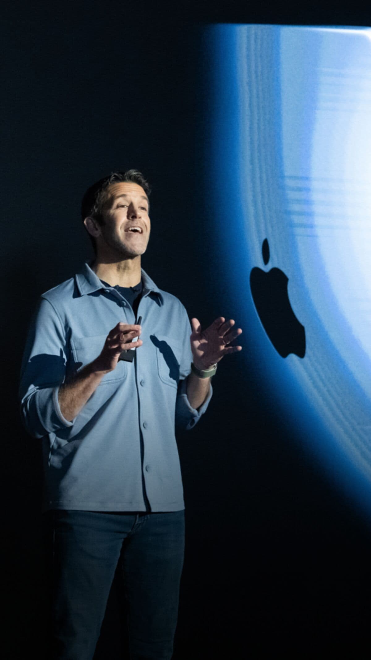 Apple Succession Plan Emerges as Company Turns 50