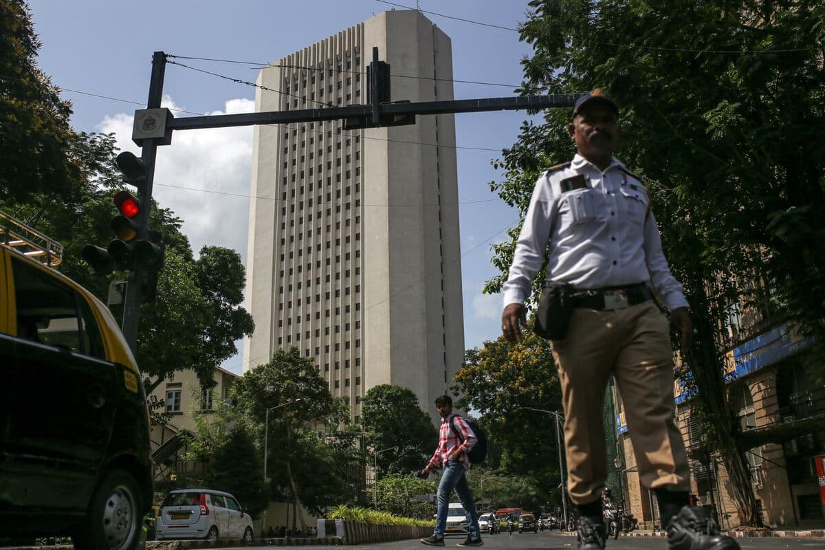 India Changes Bank Loan-Loss Rules to Align With Global Norms