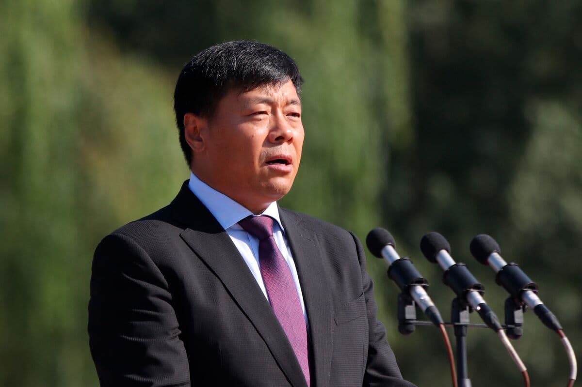 Aluminum’s Surge Propels Chinese Tycoon to $48 Billion Fortune