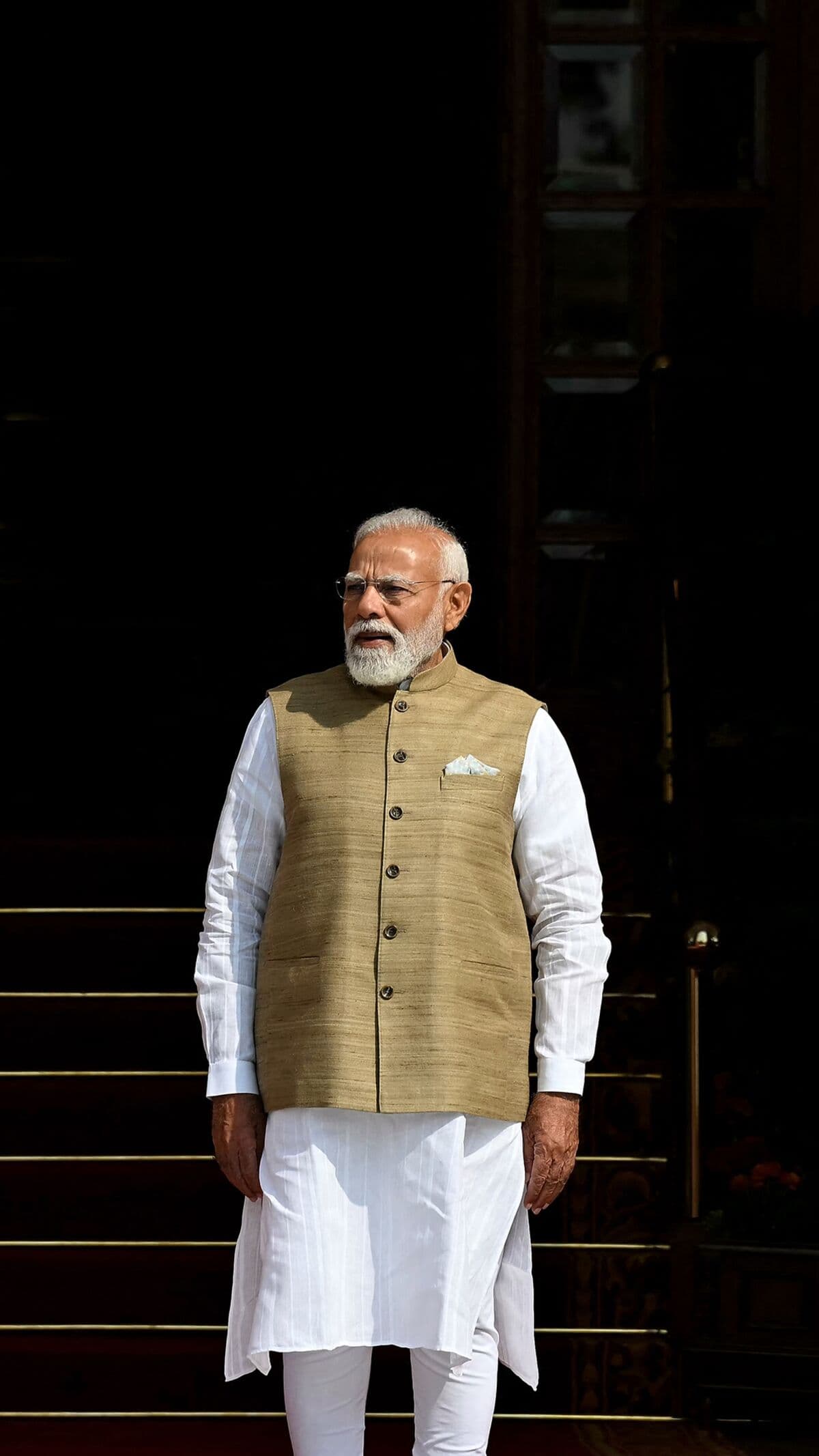 Modi Walks Tightrope Between Iran and US