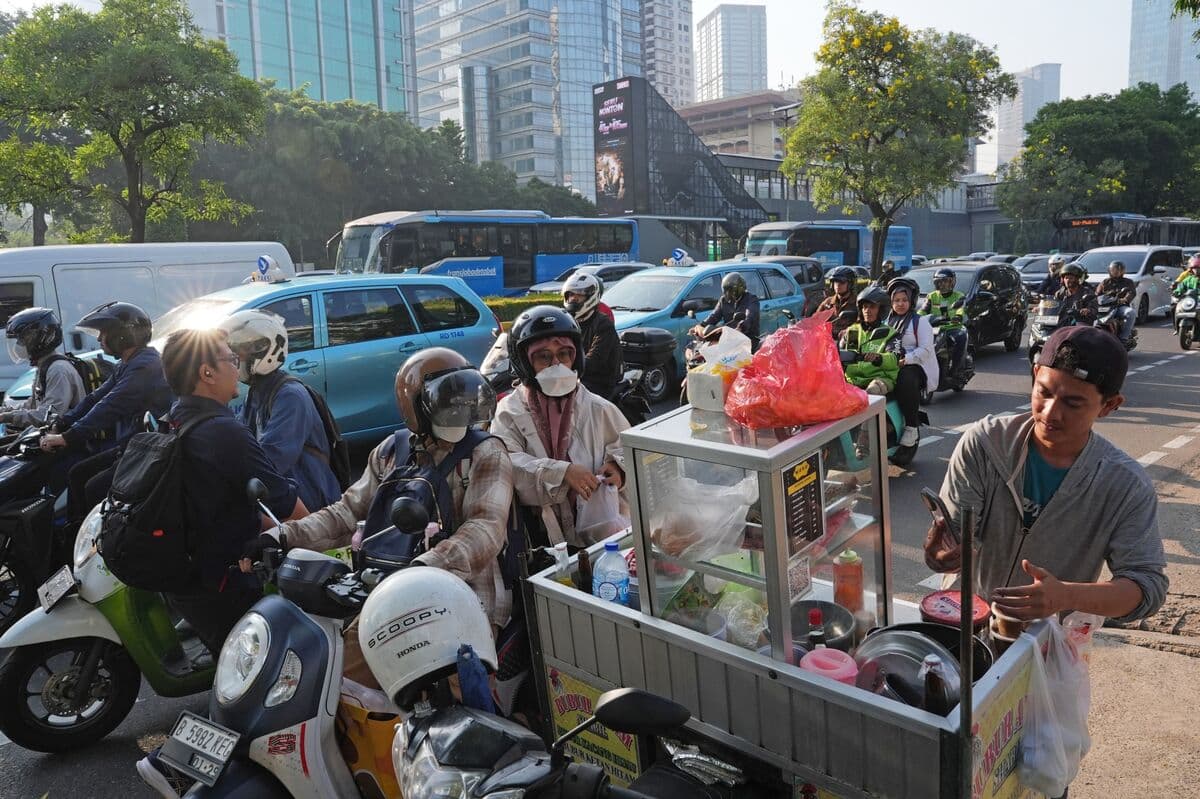 Indonesian Bonds Continue Downward Trend Amid Ongoing Market Concerns