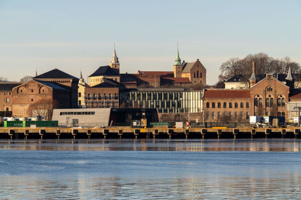 Norway Wealth Fund Trims UK Holdings, Keeps Overall Exposure