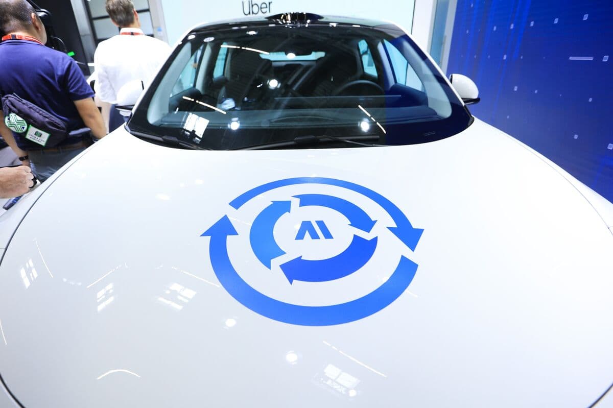 GM-Backed Driverless Tech Firm Momenta Said to Confidentially File for IPO in Hong Kong