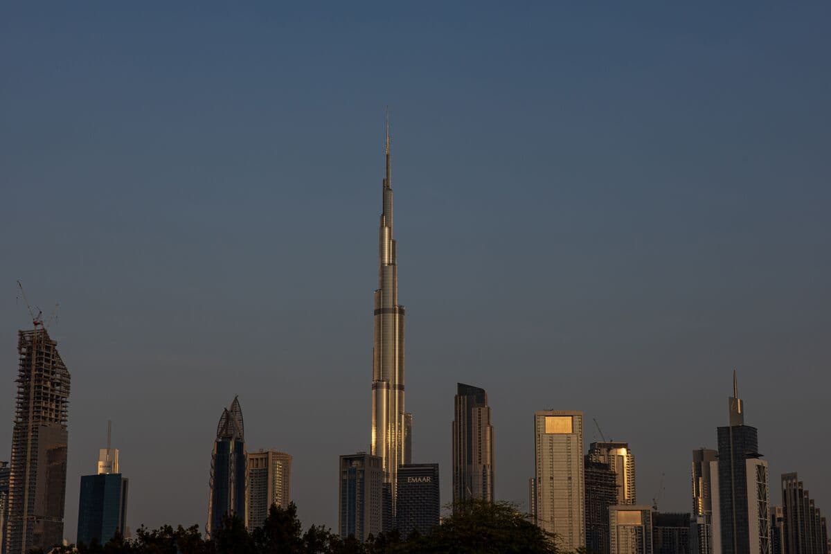 Iran Fires Missiles at UAE in First Attack Since Ceasefire