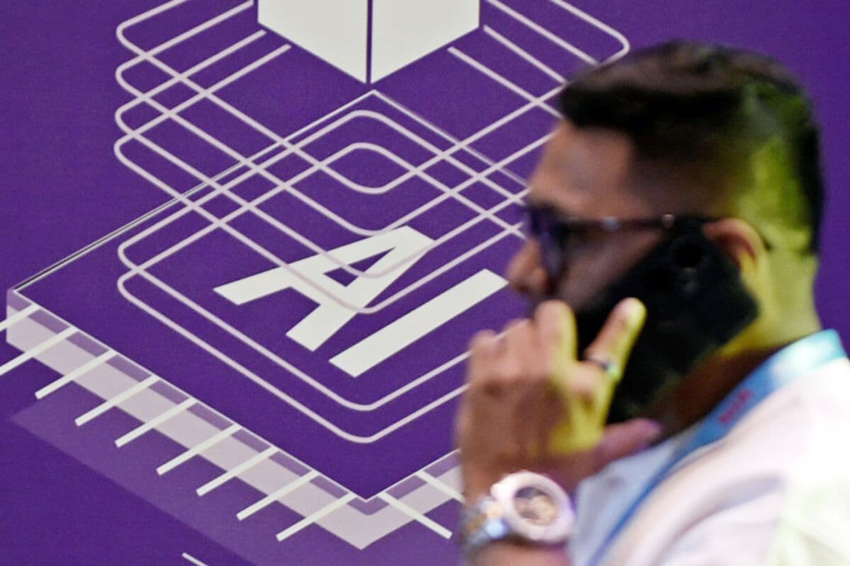AI Threats Outshine Nuclear Risks at Singapore Defense Forum