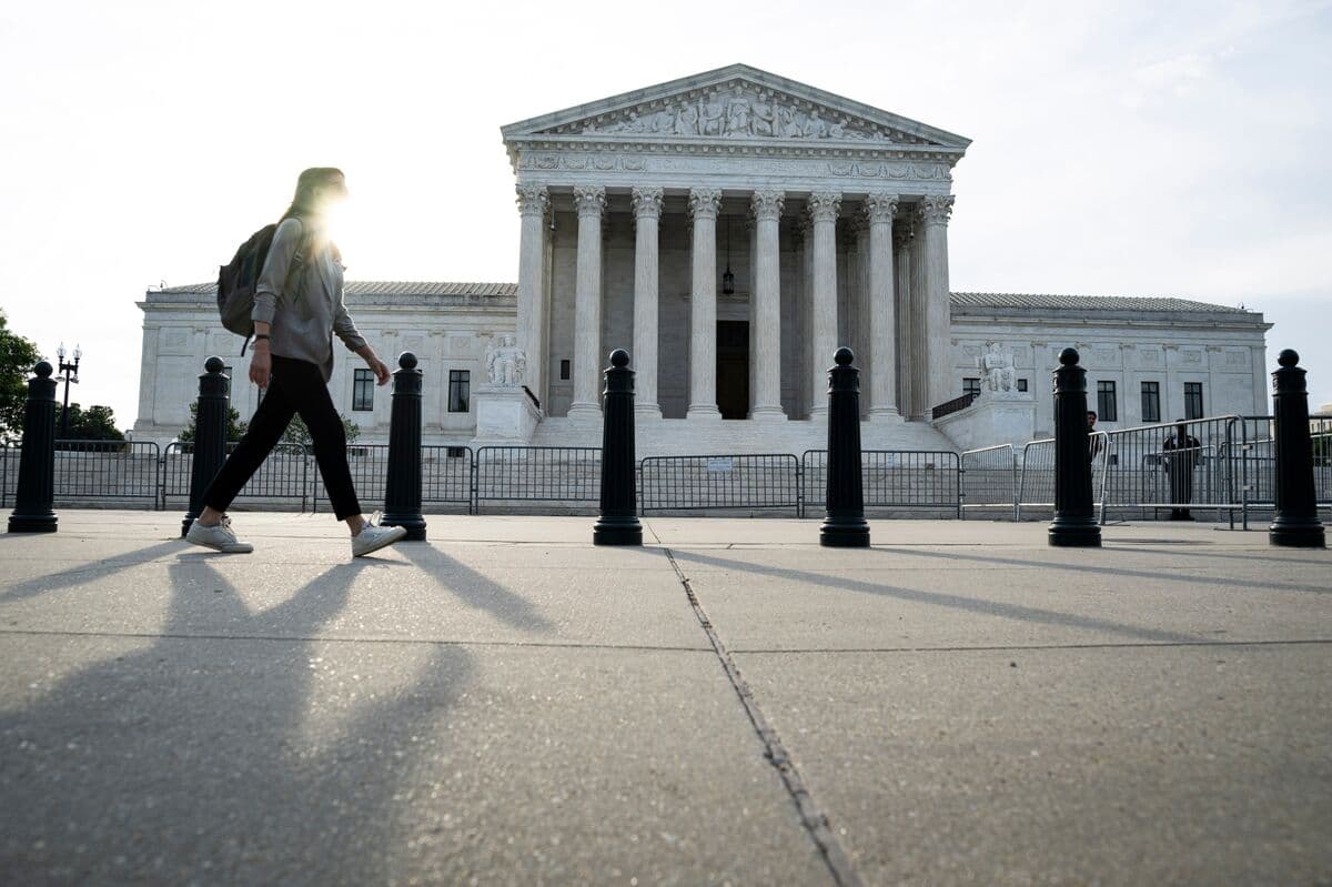 Supreme Court Upholds Right to Carry by Overturning Hawaii Gun Regulation