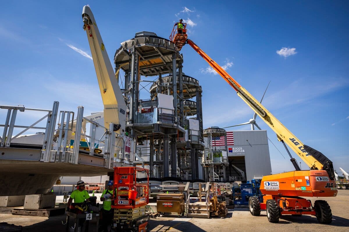 Orsted Jumps After Ruling to Resume Wind Project Halted by Trump