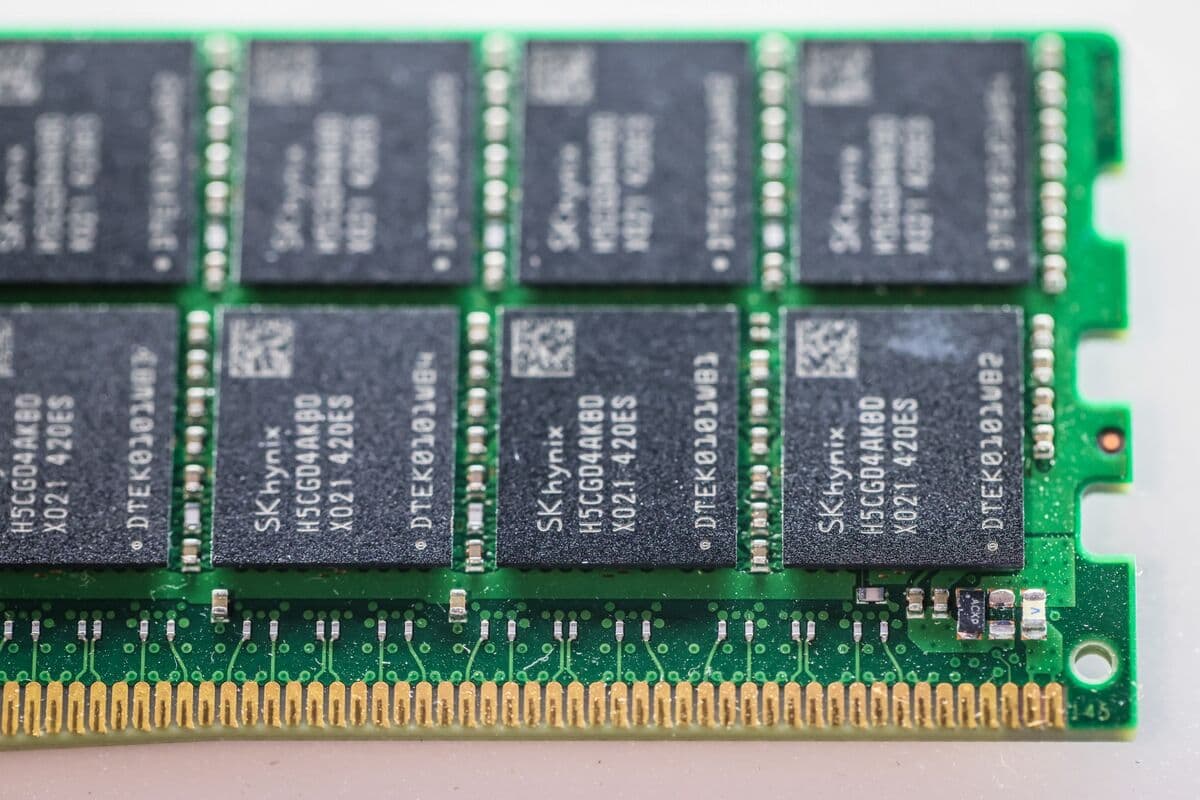 SK Hynix Eyes Up to $10 Billion From Potential US Listing, Daily Says