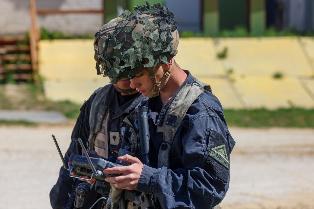 US Army Wants Its Weapons Systems to Talk to Each Other