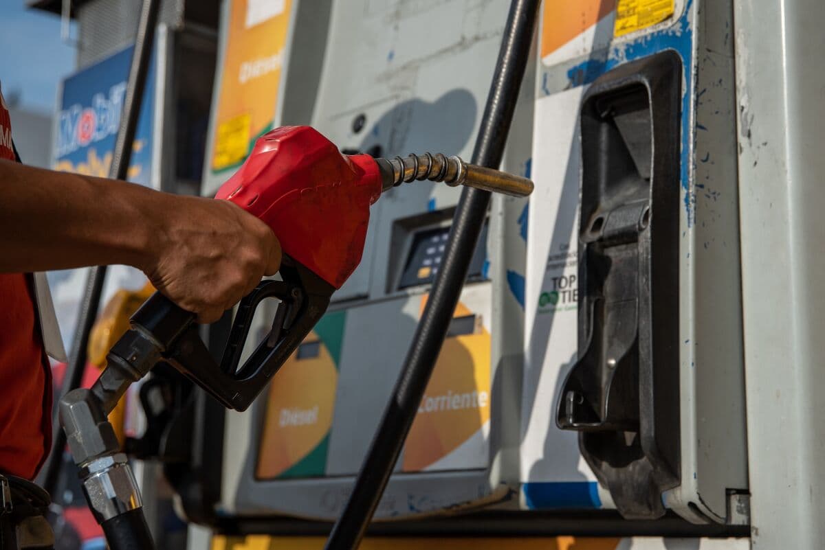 Petro Vows to Cut Colombia Gasoline Prices in Policy U-Turn