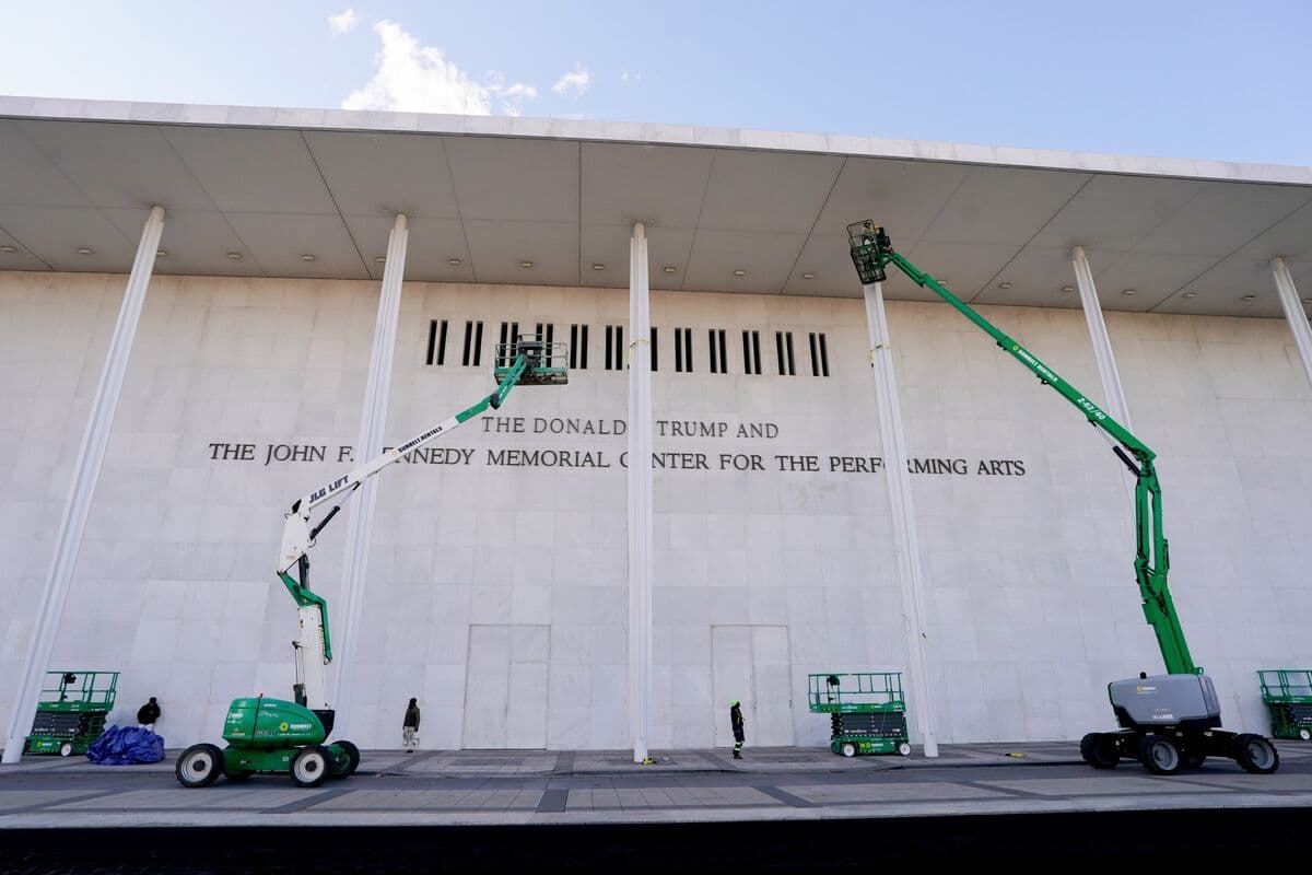 Trump Cedes Control of Kennedy Center Following Court Ruling