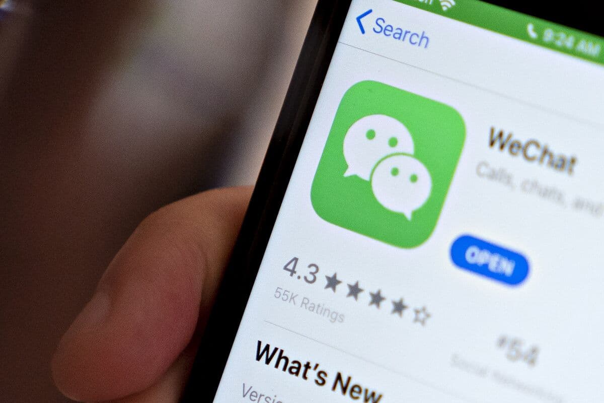 Tencent Develops AI Agent for WeChat's Corporate Communication App