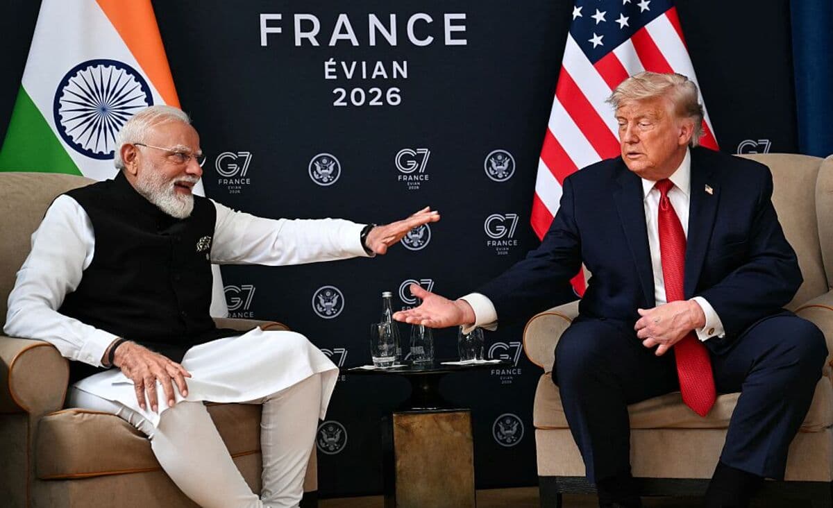 India Approaches Cautiously as Trump Reaches Out to Modi