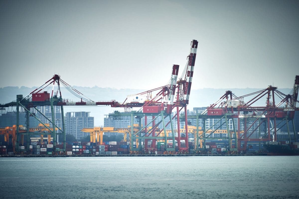 Taiwan-US Trade Deal Seen Boosting Growth, Weighing on Currency