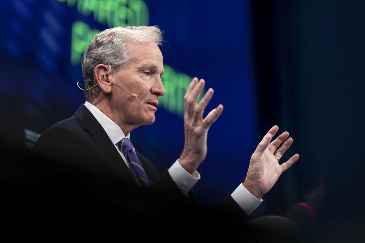 Guggenheim’s Schwartz Warns Power Crunch Imperils US in AI Race
