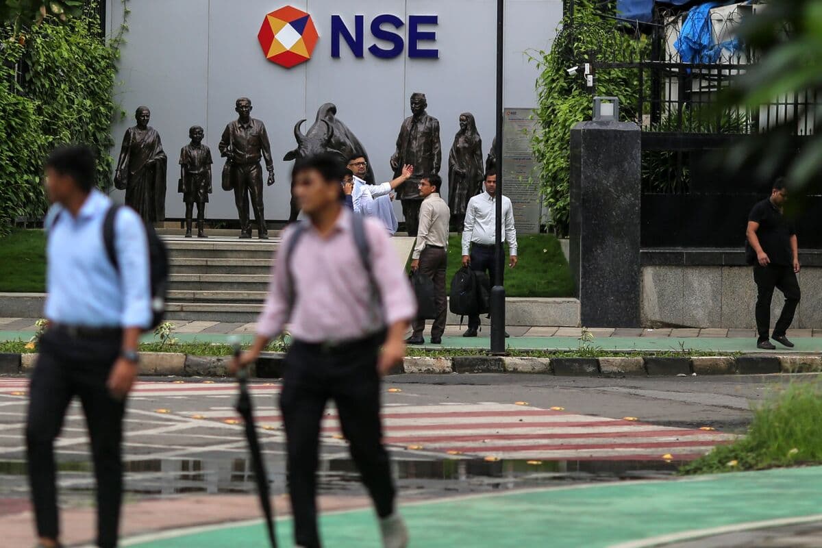 India’s Individual Investors Are Leaving Stock Picking to the Pros