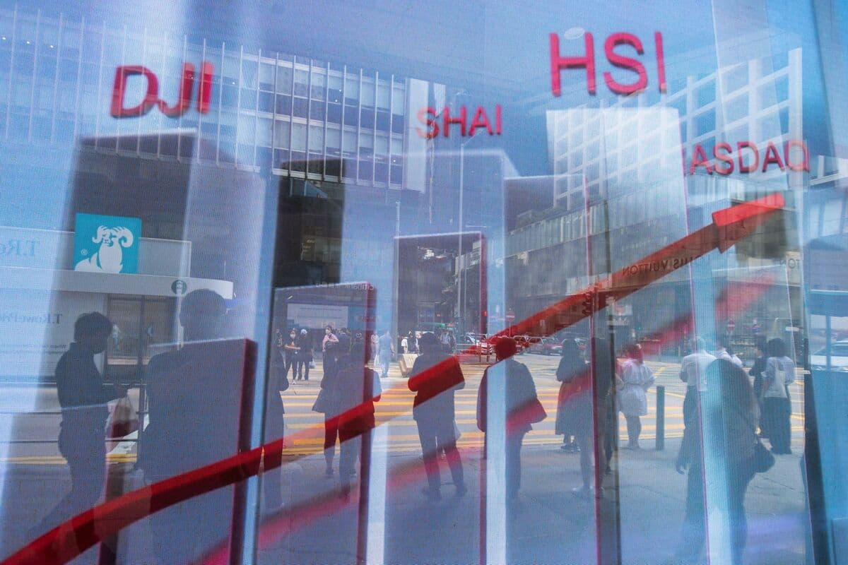 China Mulls M&A Fund for Tech Innovation Amid Rivalry With US