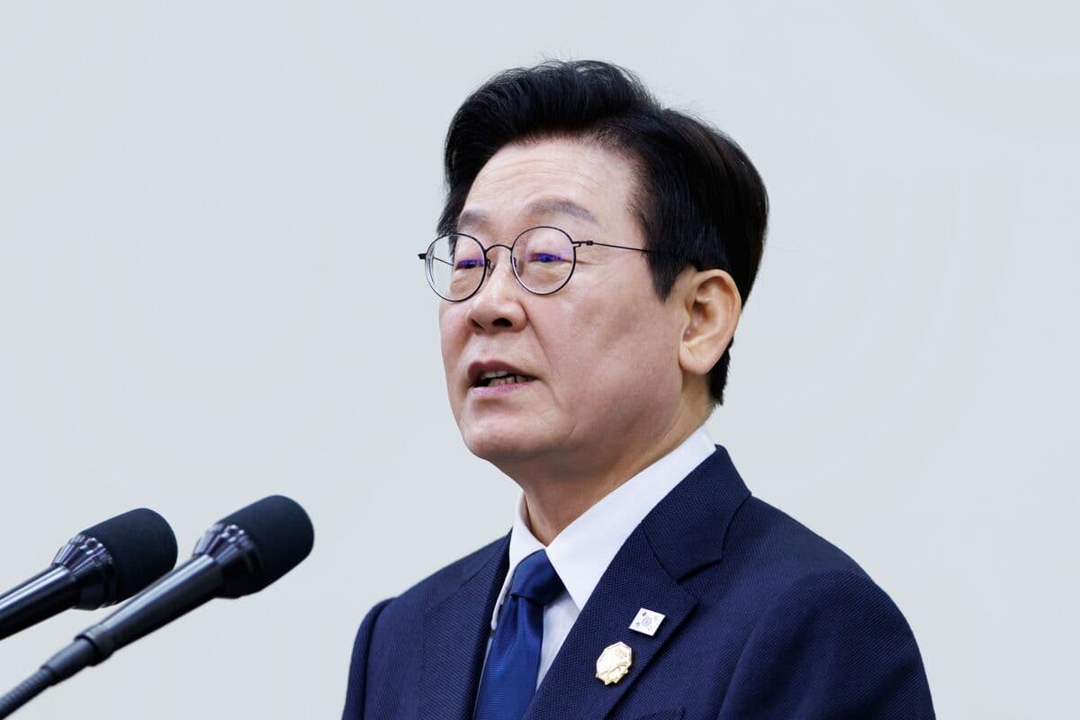 Korea’s Lee Urges Less Power Use, Driving to Avoid Energy Crunch