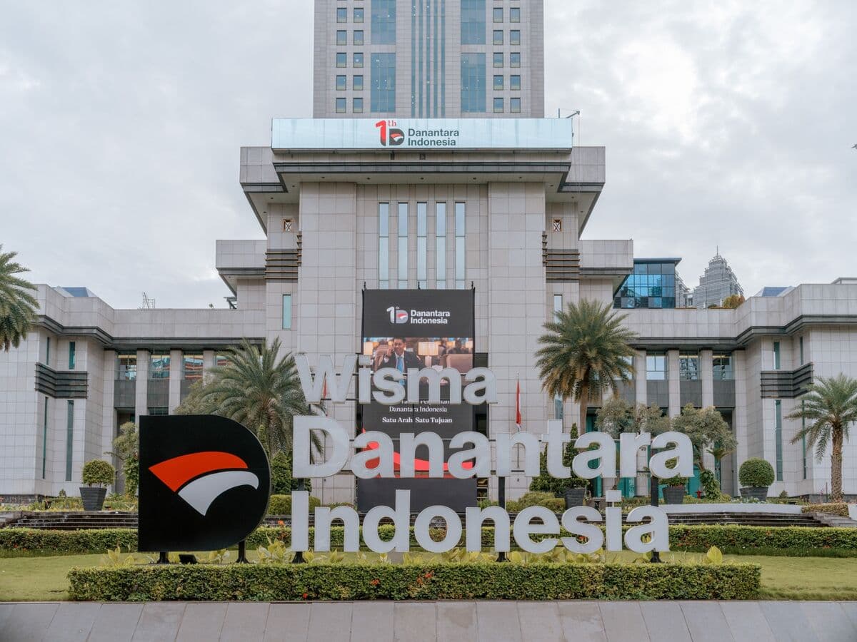 Danantara to Issue Low-Yield Bonds Amid Declining Investor Confidence in Indonesia
