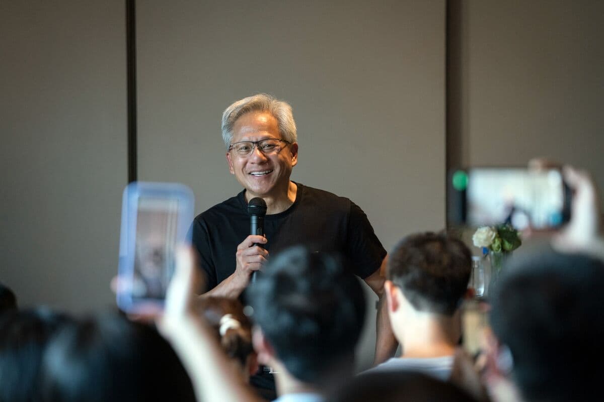 Nvidia’s Huang Plans to Visit China as He Works to Reopen Market