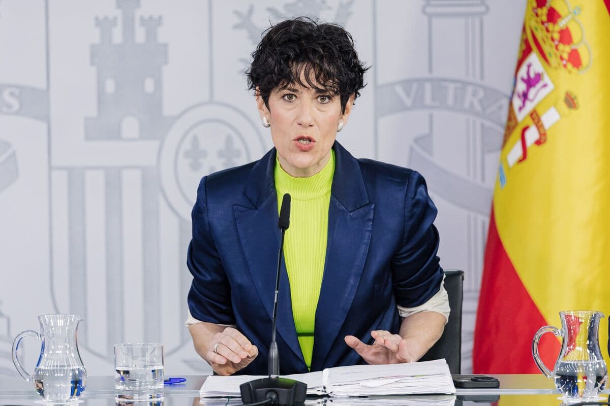 Spain Warns Bars and Services Could Face Closure Without Migrants