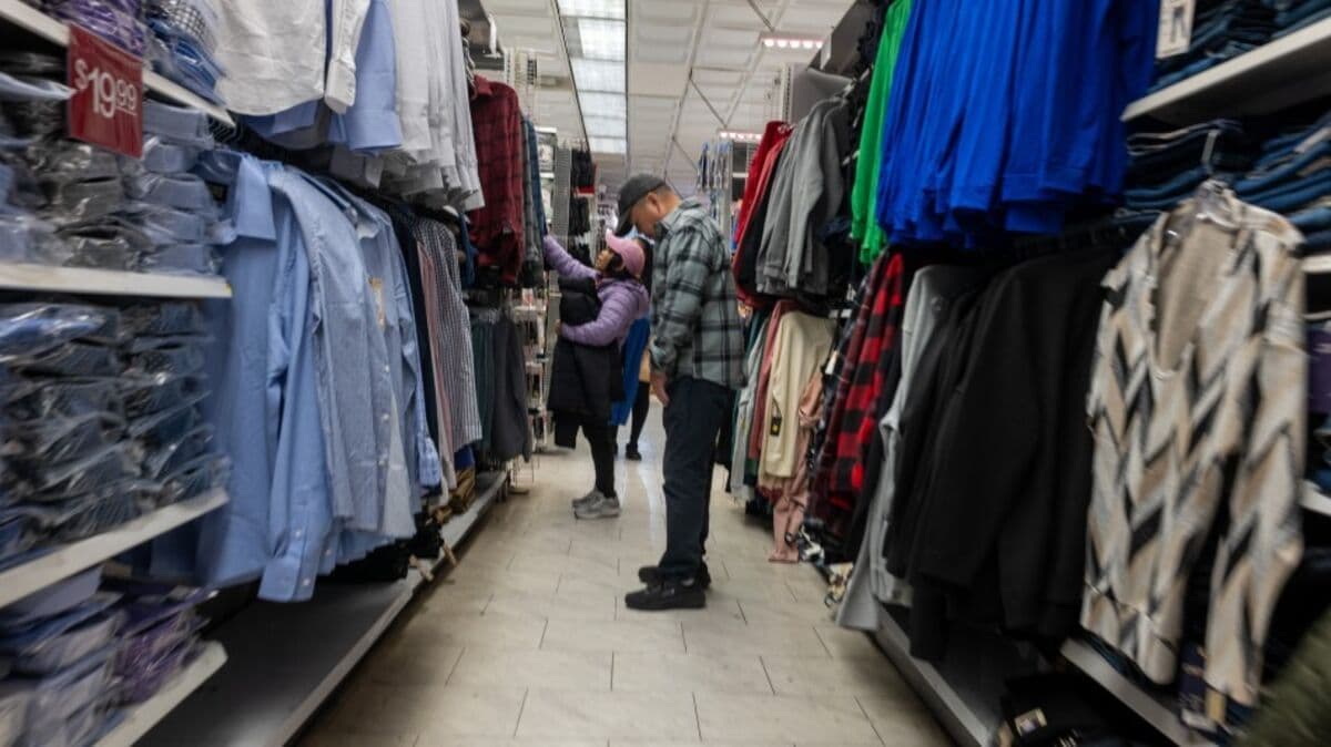 US Consumer Sentiment Slips to a Three-Month Low