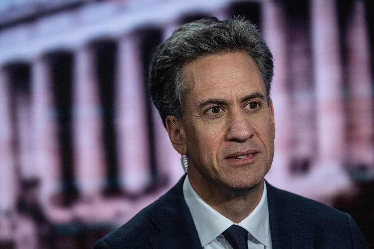 Ed Miliband Viewed as Least Favorable Chancellor Candidate by Markets