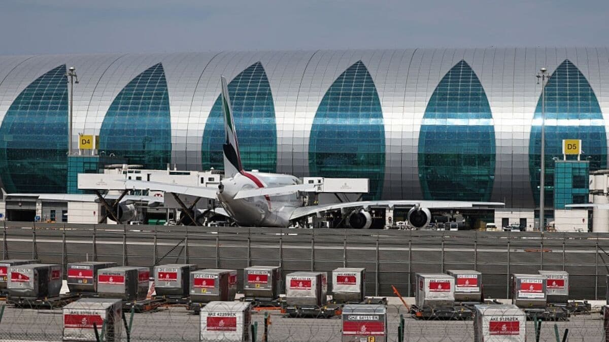 Air Travel Disruption in the Middle East Continues (Video)