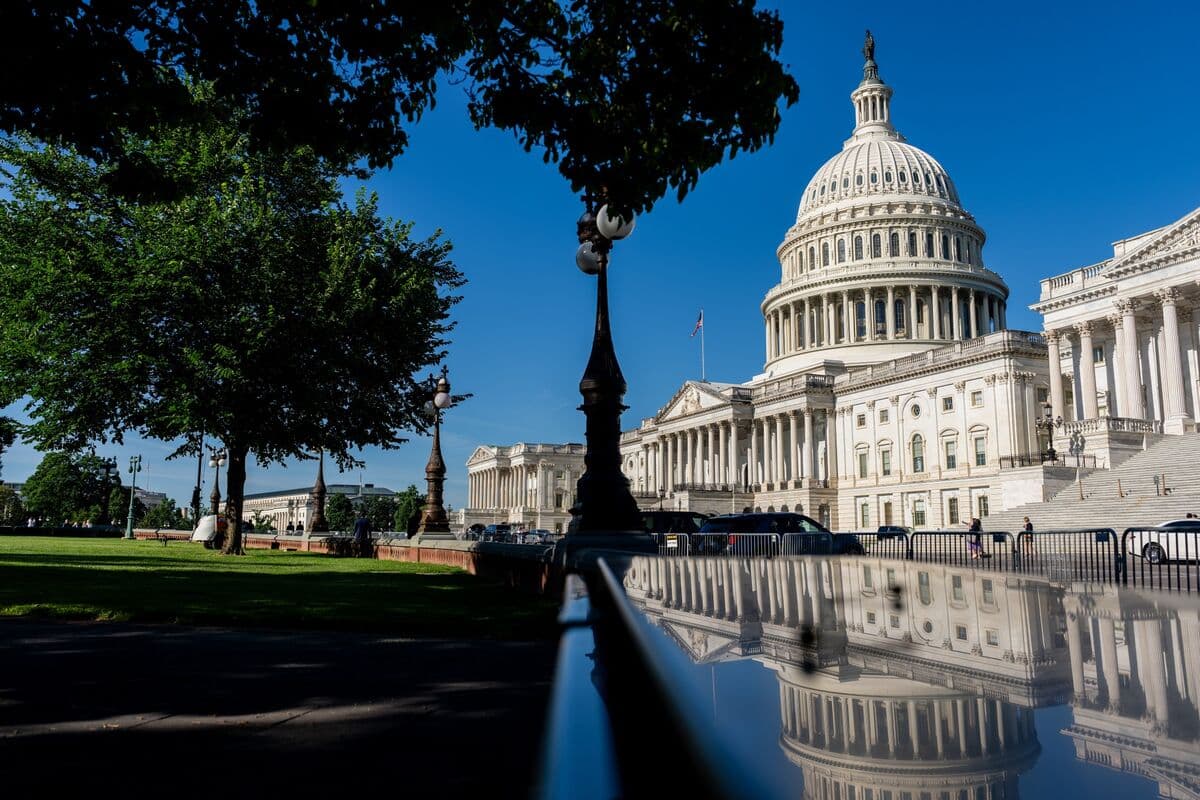 House GOP Aims to Include Prediction Market Restrictions in Stock Ban Bill