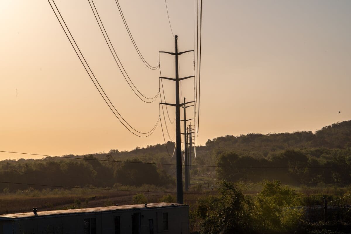 AEP Weighs Break From Two of America’s Biggest Power Grids