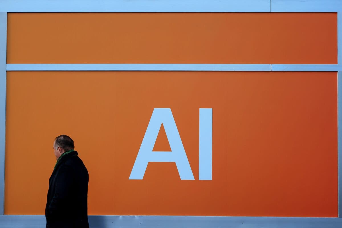 Over 200 Experts Call for Responsible AI Development for Societal Benefit