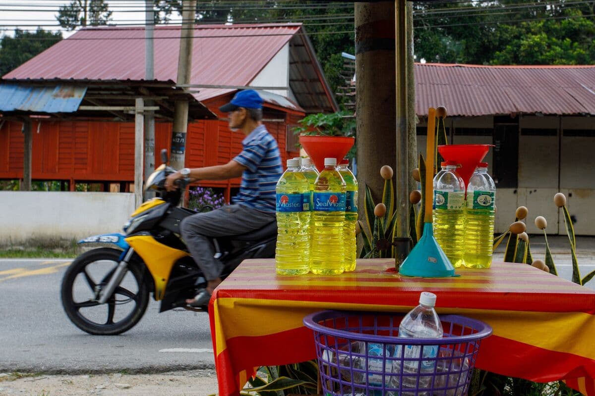 Malaysia Says Its Subsidy Bill to Rise Due to Higher Oil Prices