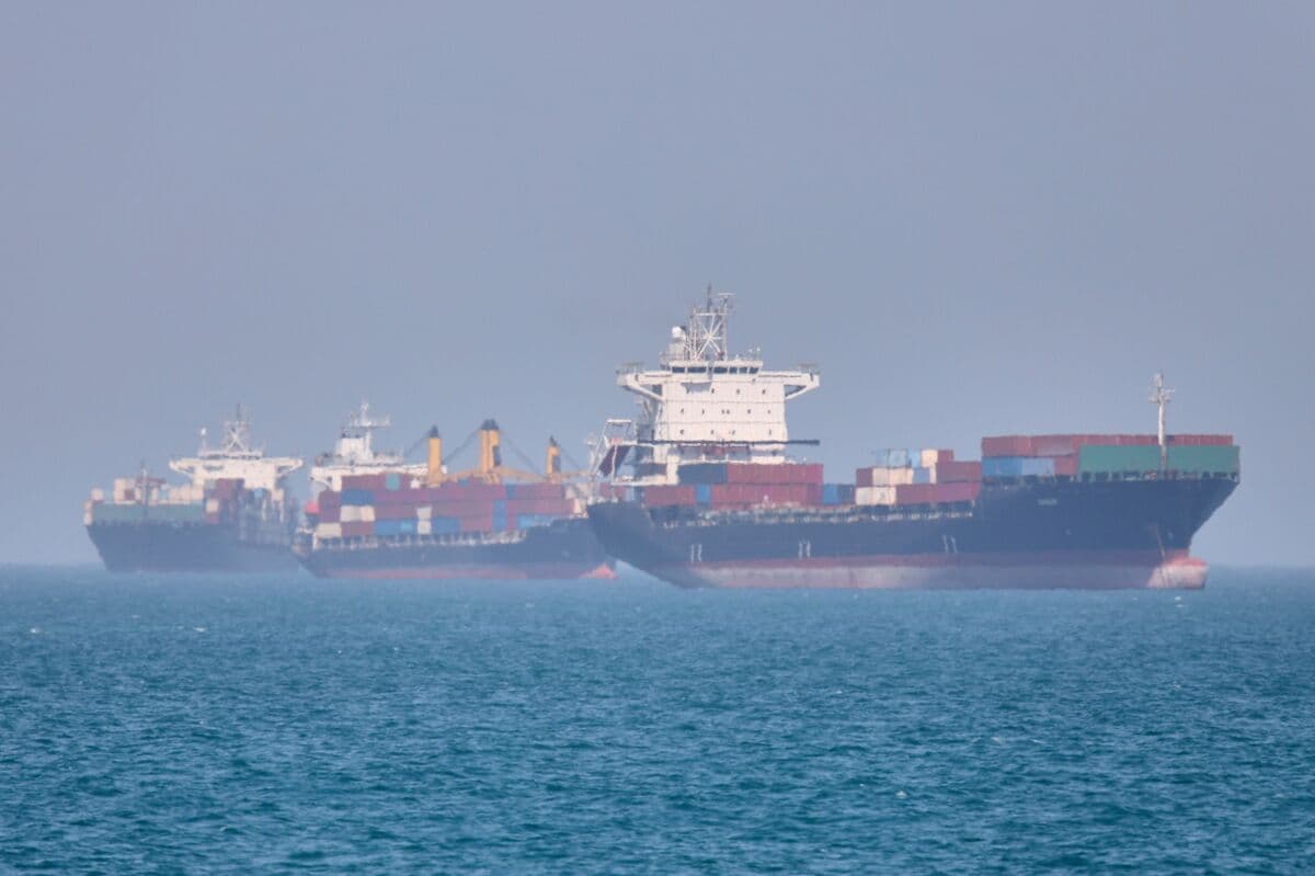 Shipowners Grapple for Fixes in Hormuz After Trump Drops Plan