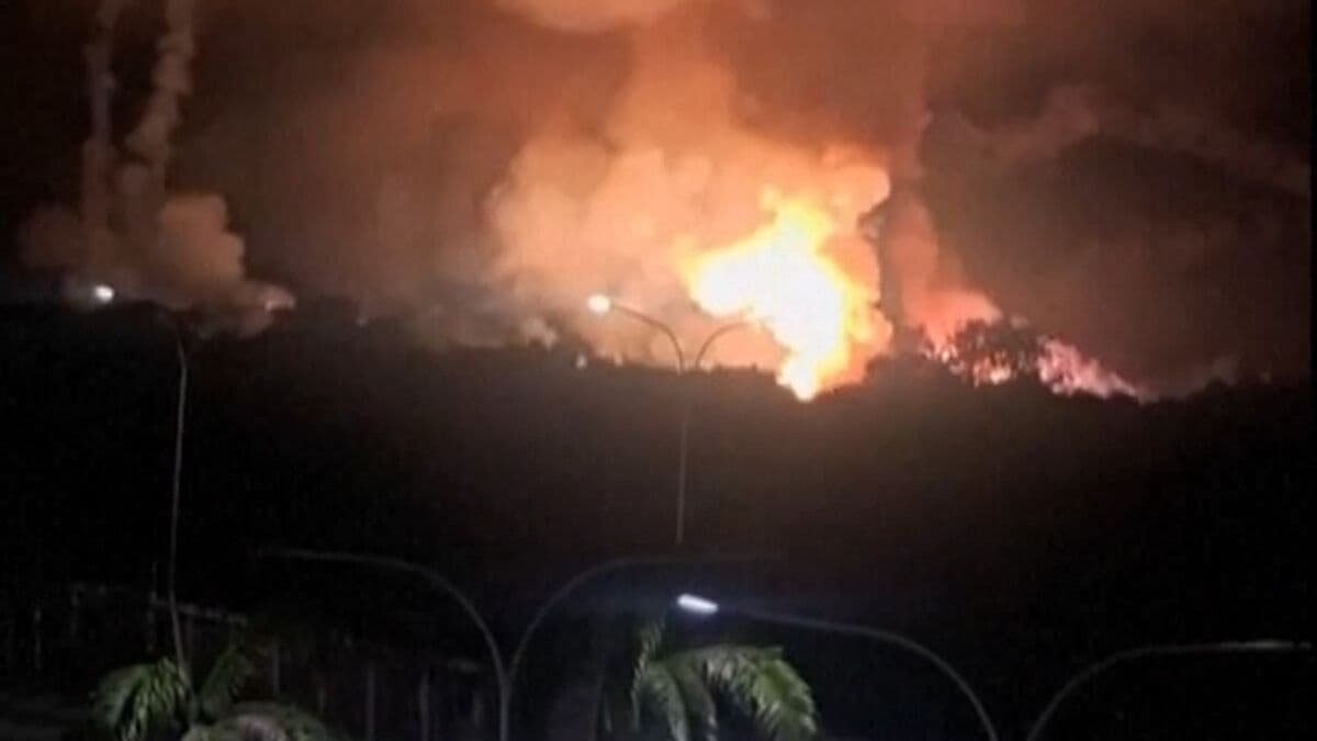 Video Shows Explosions in Caracas