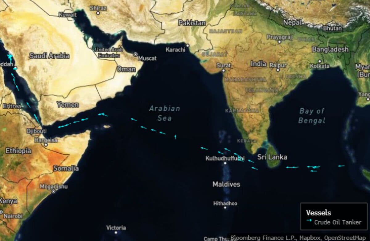 Supertankers Build Up in Red Sea as Saudi Races to Bypass Hormuz