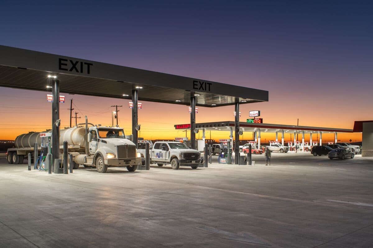 PE-Backed Convenience Store Operator Yesway Files for US IPO