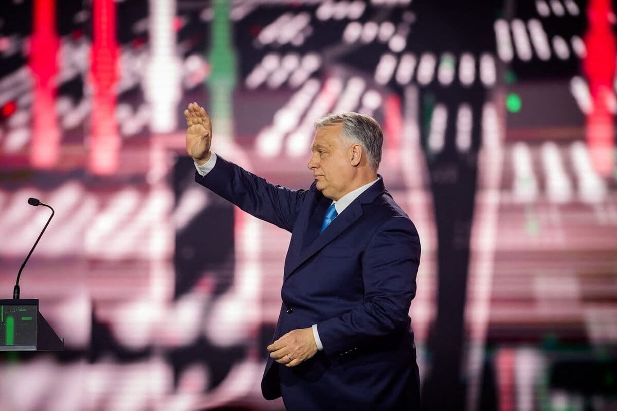 Orban Rallies Far-Right Amid Claims of Russia Meddling
