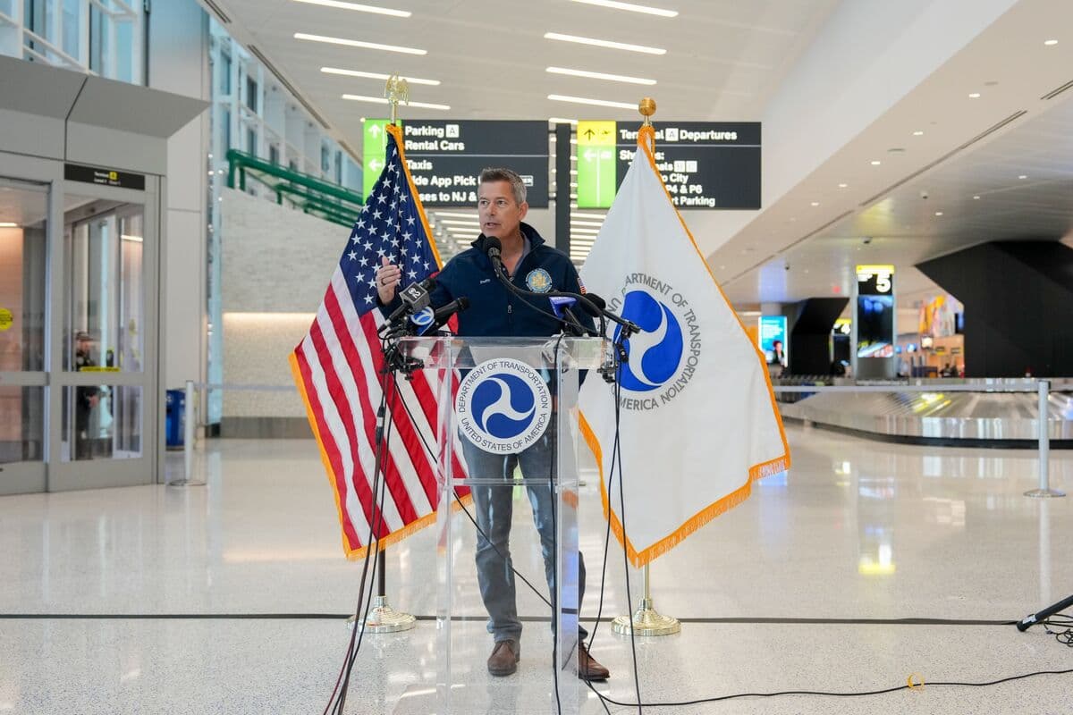 No Bailouts Needed for Other US Low-Cost Airlines, Duffy Says