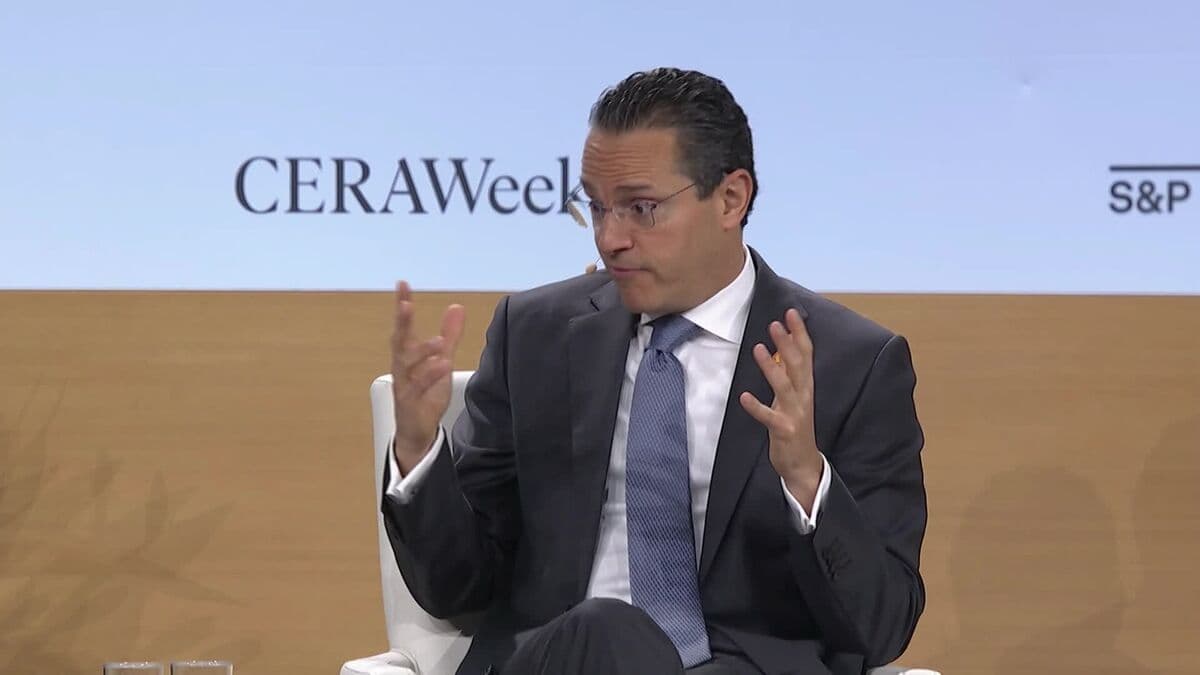 Shell Is Looking to Invest More in Venezuela, CEO Says