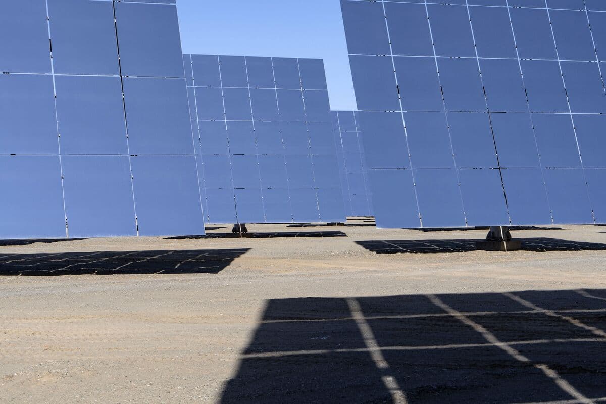 China’s Struggling Solar Sector Has a Shiny New Problem