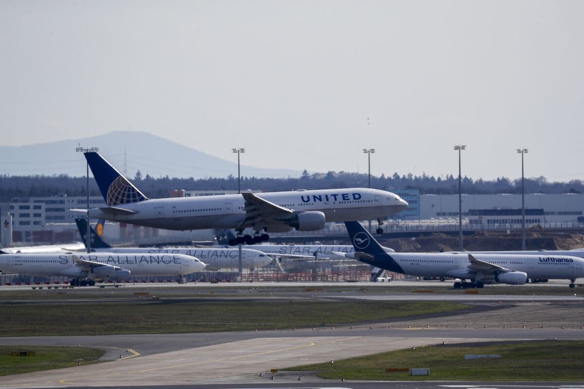 United Air Sees Risk of Surging Fuel Cost, Says Airline Is Ready