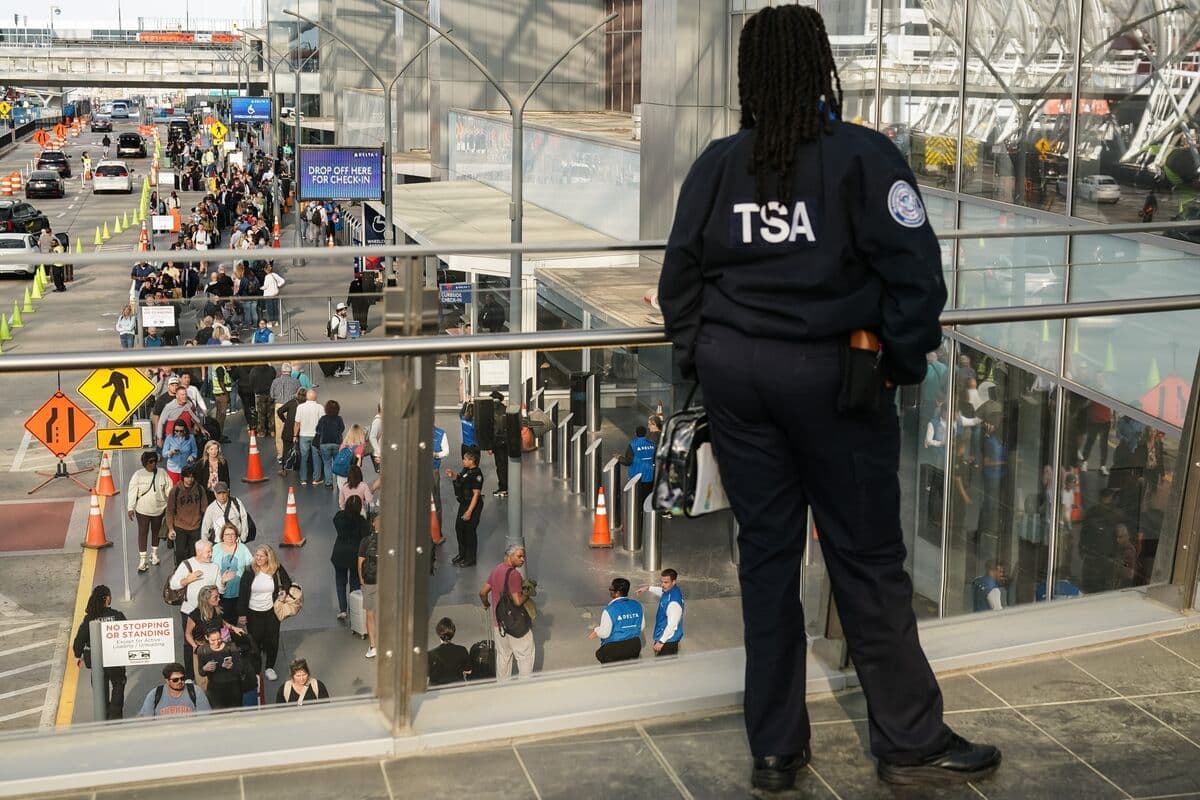Why ICE Is Being Paid During the Shutdown But TSA Is Not