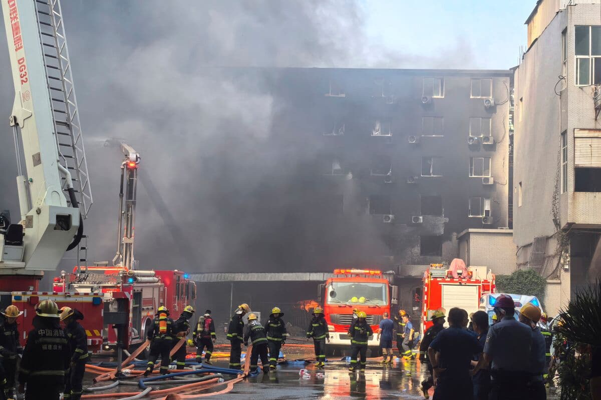 Xi Jinping Expresses Concern Over Workplace Safety Following Fatal Shoe Factory Fire