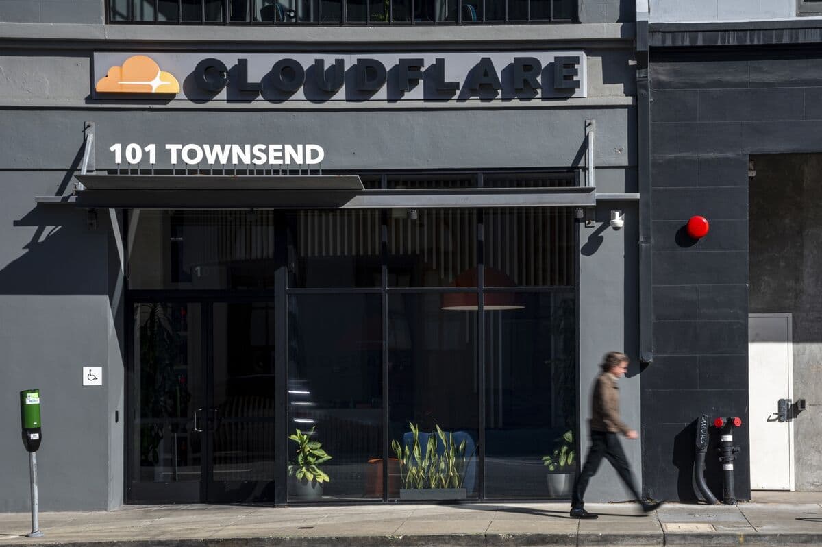 Cloudflare Forecast Misses Estimates, Announces Job Cuts