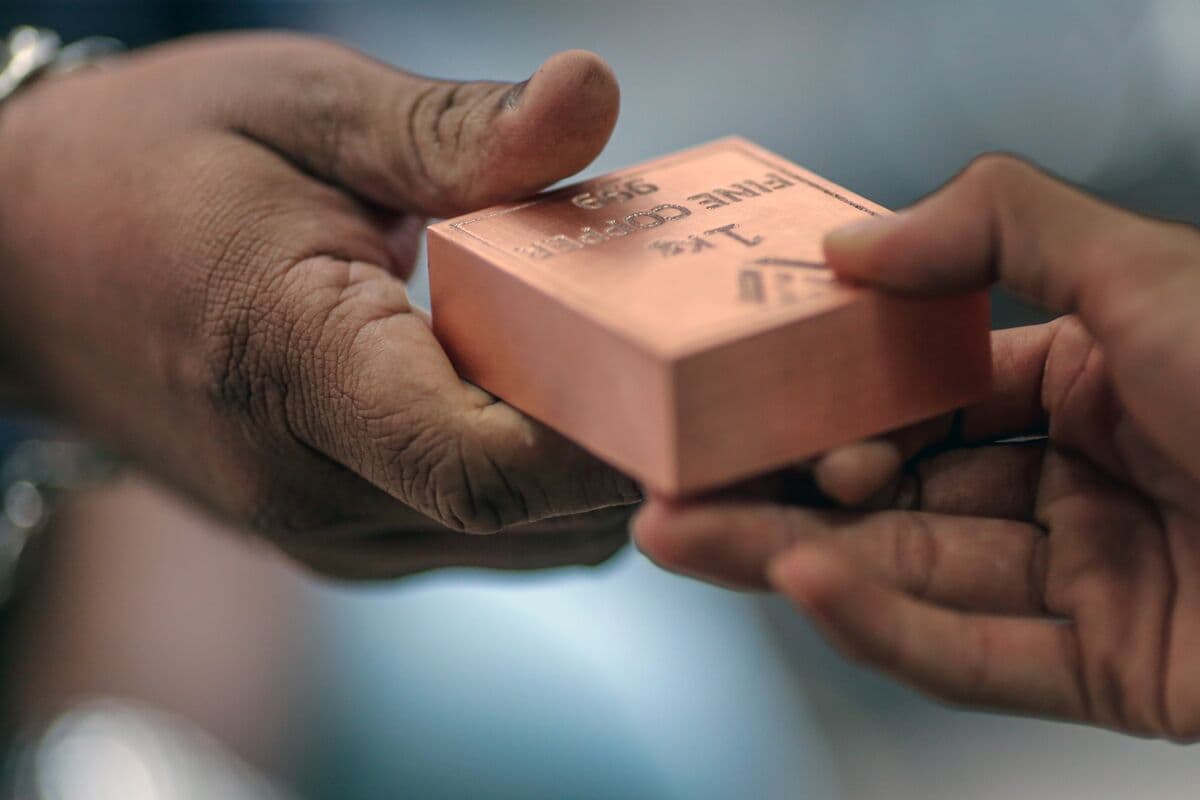 Base Metals Decline Amid Middle East Tensions and Tech Stock Retreat